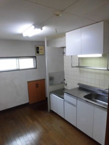 賃貸物件を明るくナチュラルに全面リフォーム